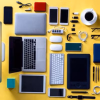 Home Mega-Electronics 12 Students Must Have Gadget List